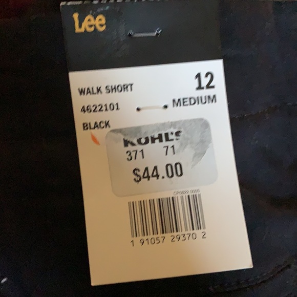 Lee Women's Regular Fit Chino Walkshort - Picture 5 of 6